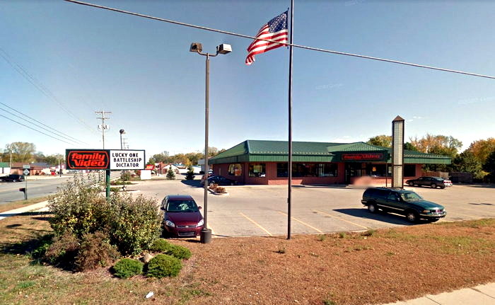Family Video - Saginaw - 6995 Gratiot Rd (newer photo)